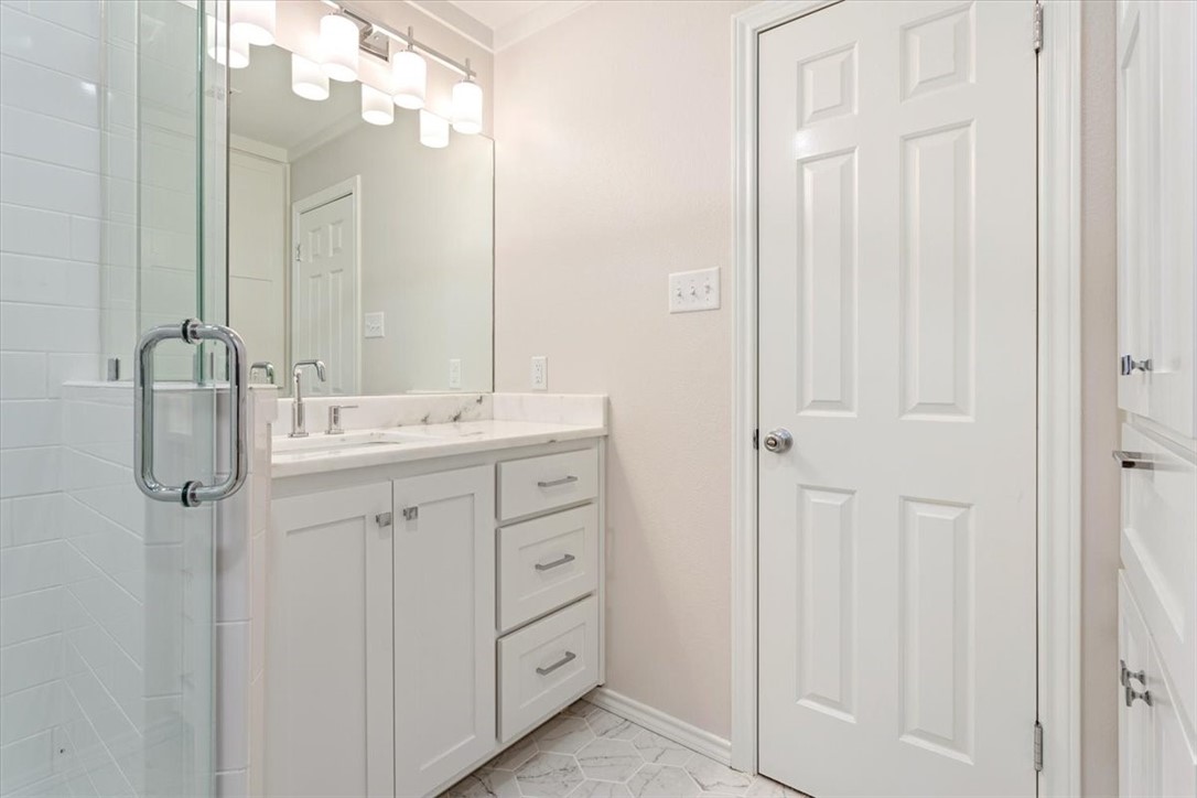 6900 Viking Drive , Waco, TX, 76710 | 220946 | Realty Texas LLC