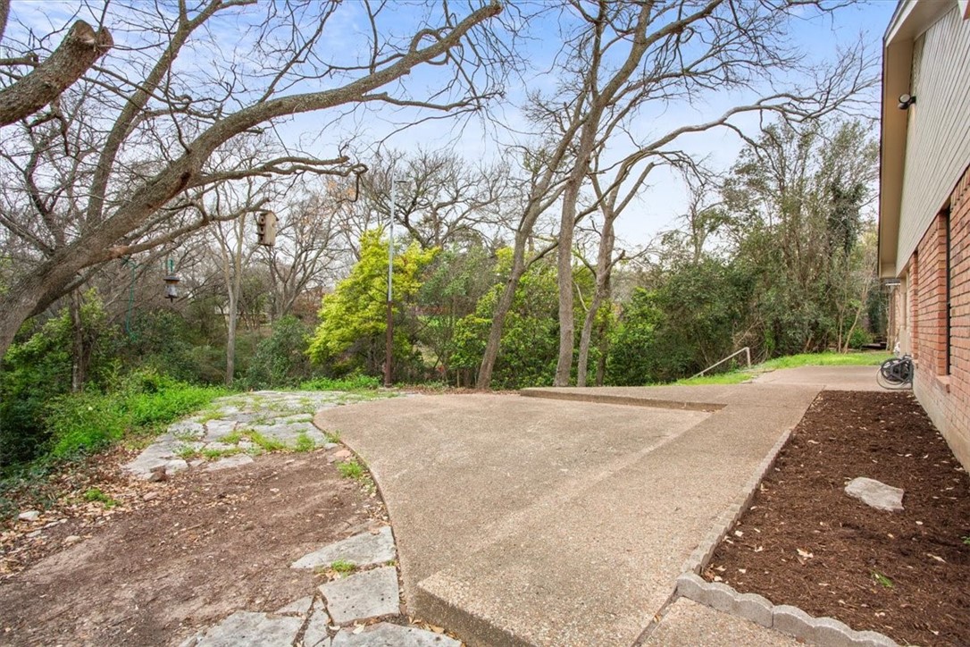 6900 Viking Drive , Waco, TX, 76710 | 220946 | Realty Texas LLC