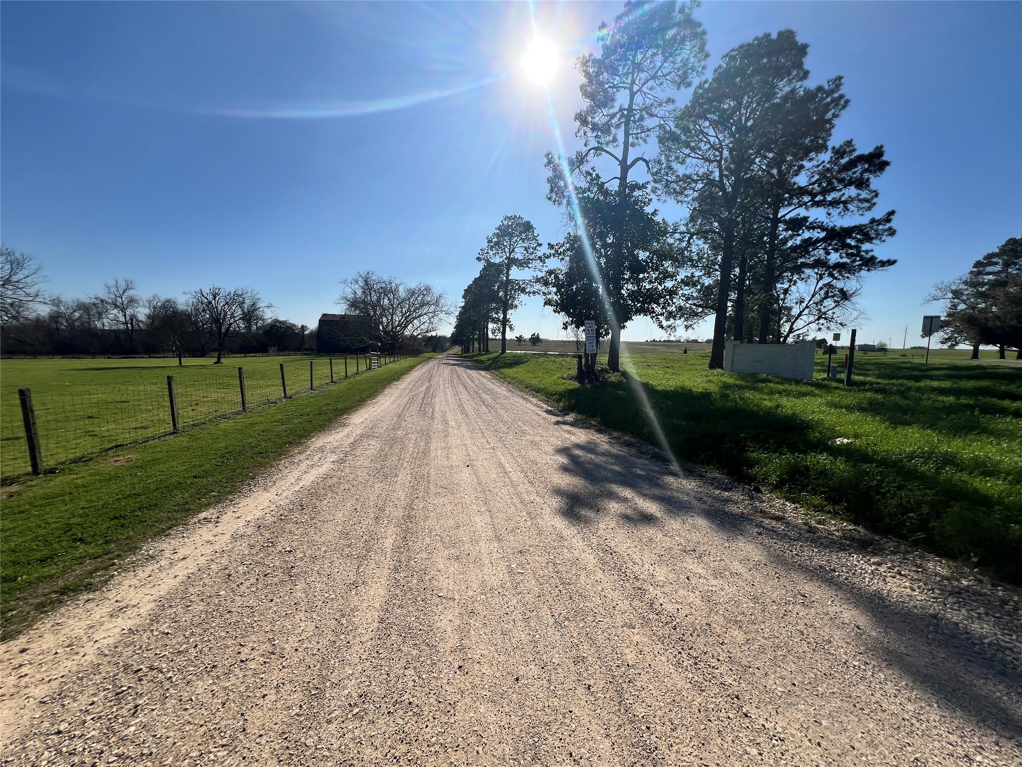 001 Blezinger Road, New Ulm, TX, 78950 | 54501275 | Realty Texas LLC