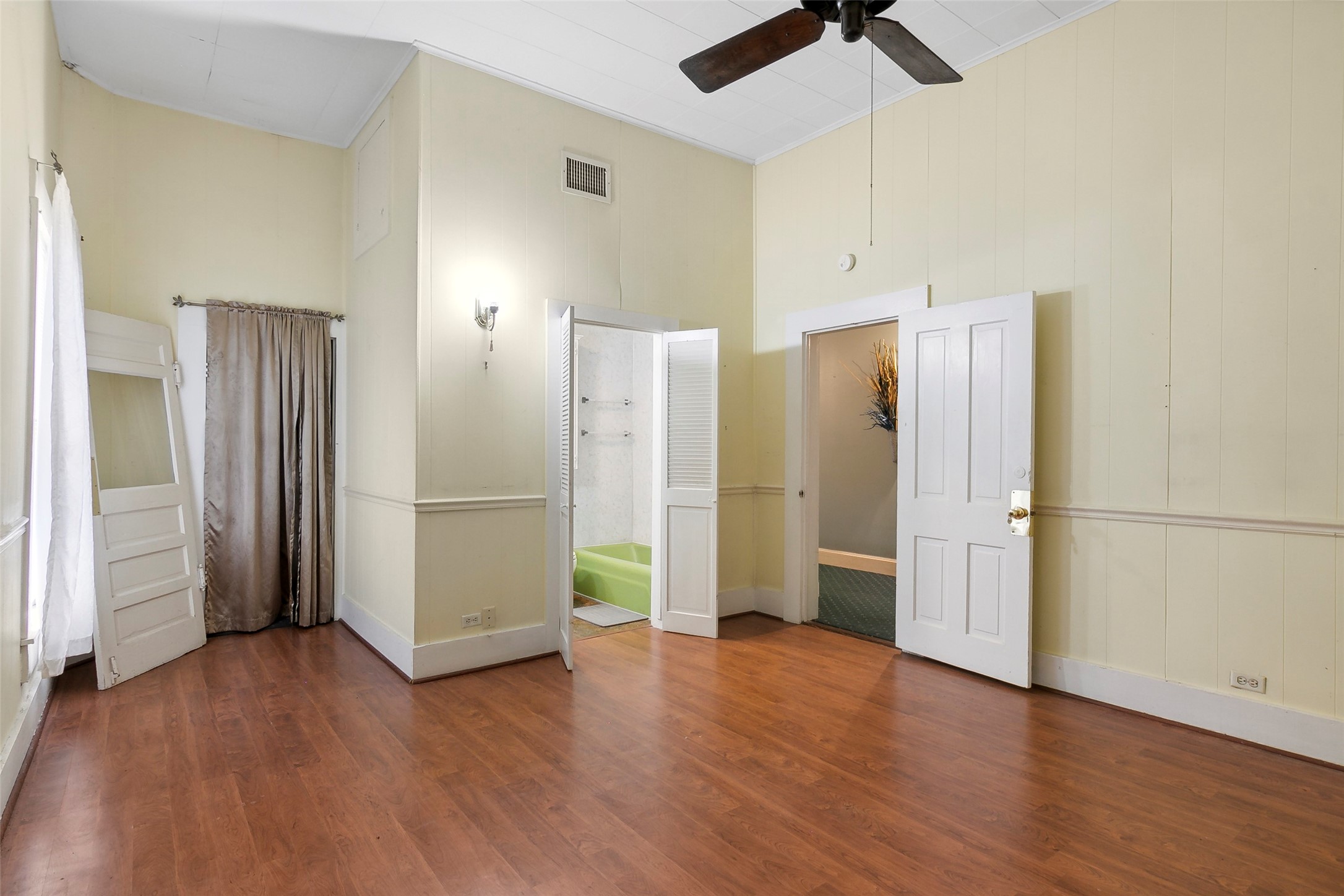 250 N Main Street , Jasper, TX, 75951 | 59157020 | Realty Texas LLC