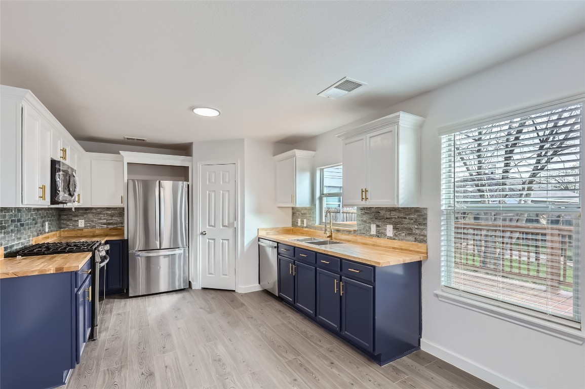 2204 Founder Drive