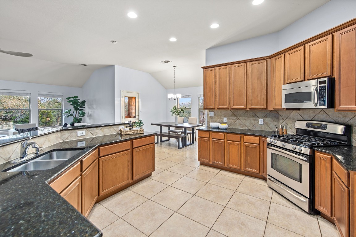 200 Manchester Lane , Austin, TX, 78737 | 4850672 | Realty Texas LLC