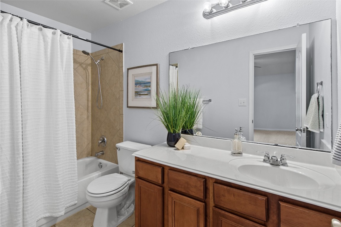 200 Manchester Lane , Austin, TX, 78737 | 4850672 | Realty Texas LLC