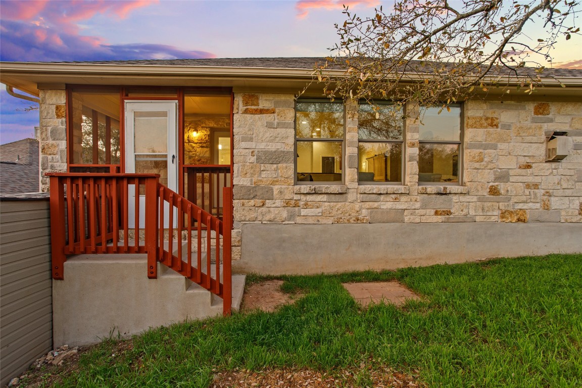 200 Manchester Lane , Austin, TX, 78737 | 4850672 | Realty Texas LLC