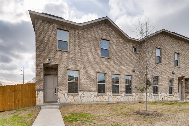 1990 Timber Oaks Drive , Garland, TX, 75040 | 20557288 | Realty Texas LLC