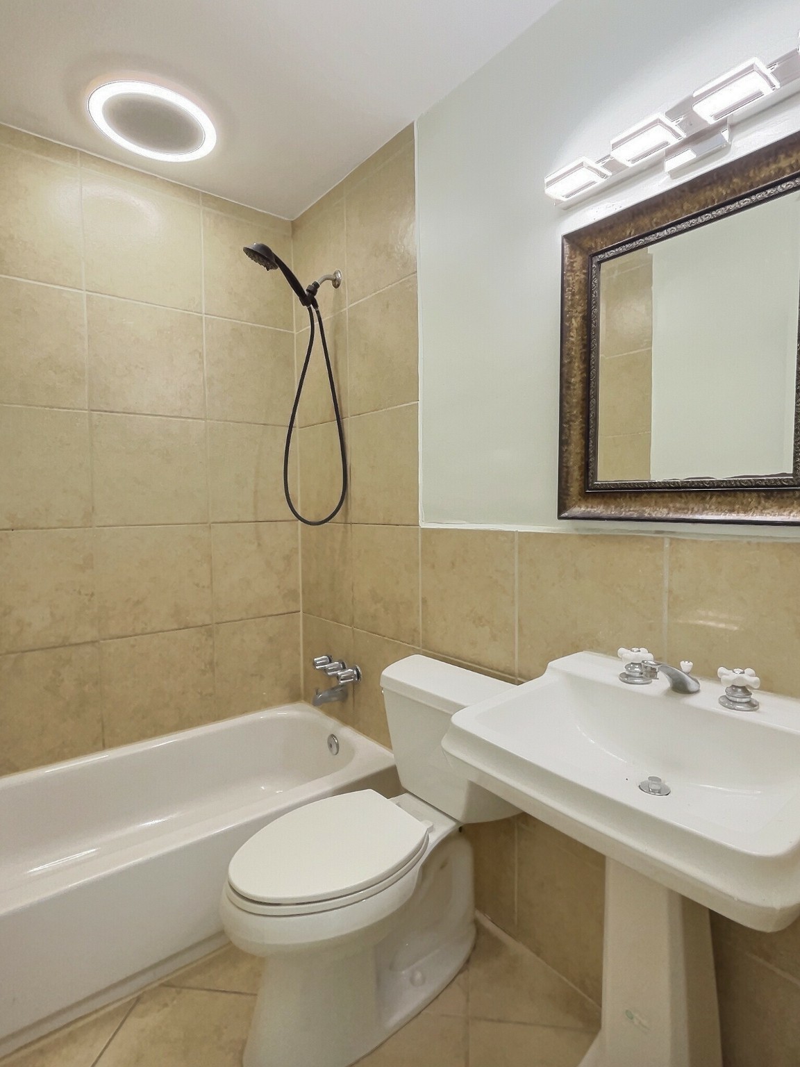 1011 S Britain Road , Irving, TX, 75060 | 20557572 | Realty Texas LLC