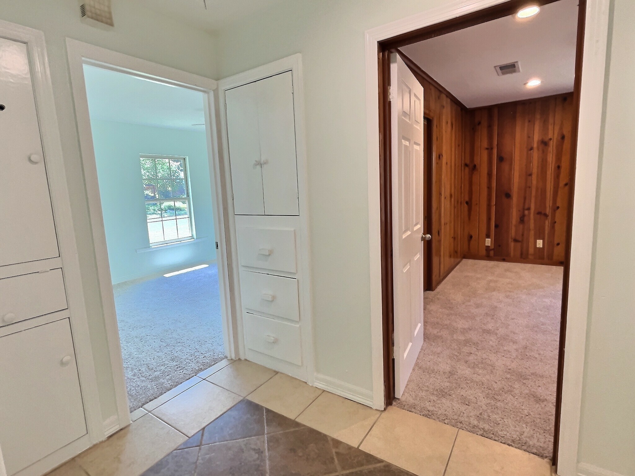 1011 S Britain Road , Irving, TX, 75060 | 20557572 | Realty Texas LLC