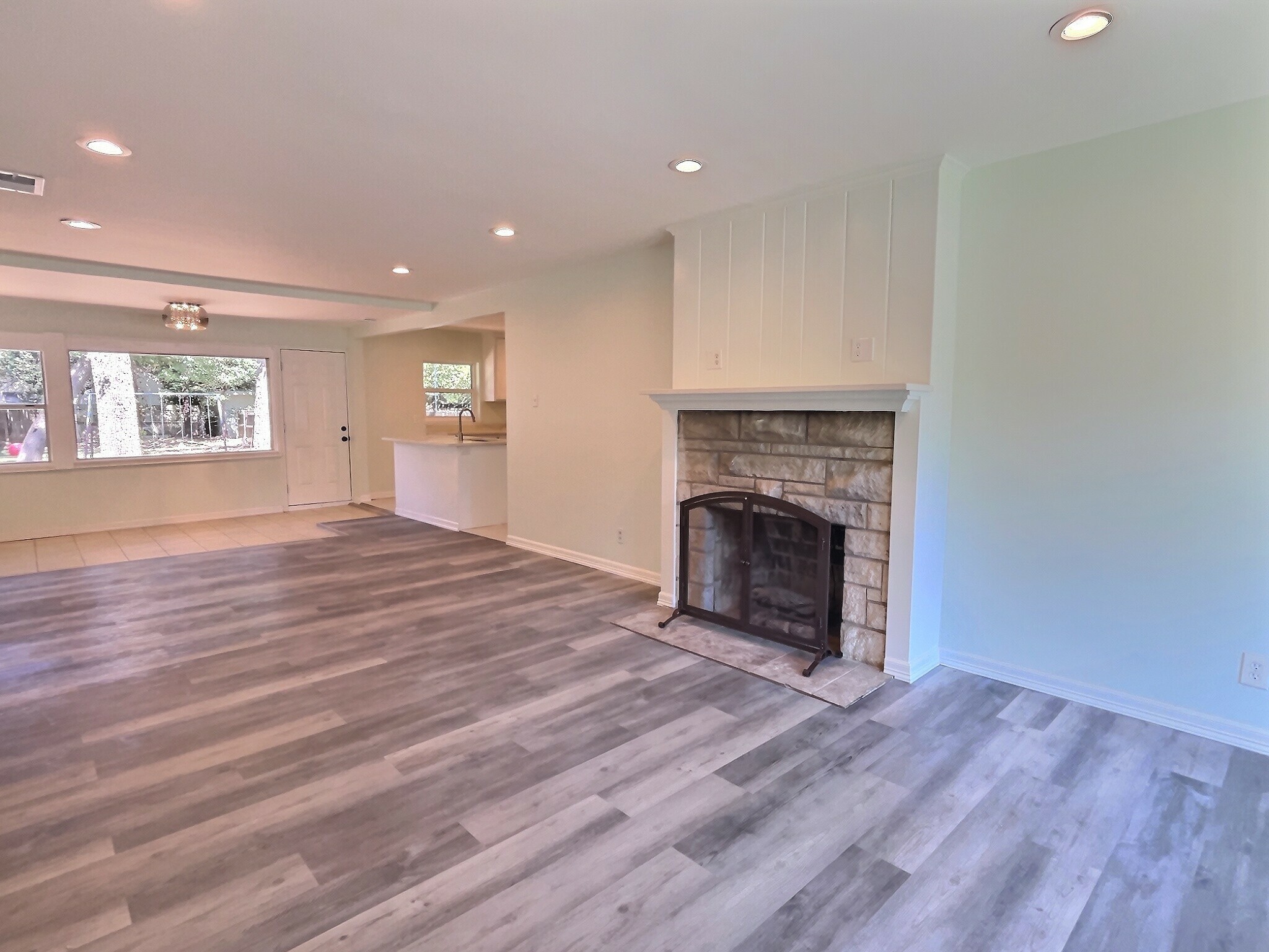 1011 S Britain Road , Irving, TX, 75060 | 20557572 | Realty Texas LLC