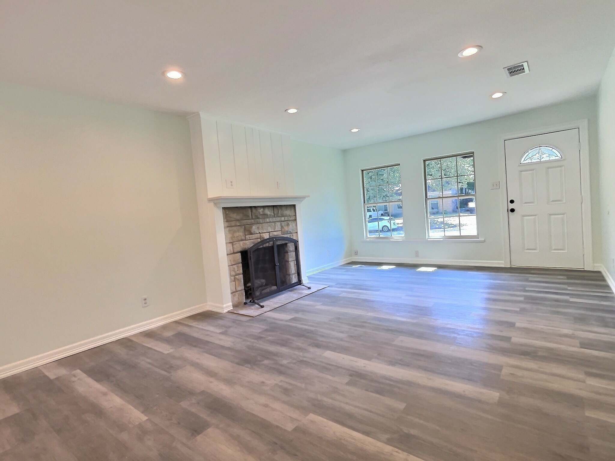 1011 S Britain Road , Irving, TX, 75060 | 20557572 | Realty Texas LLC