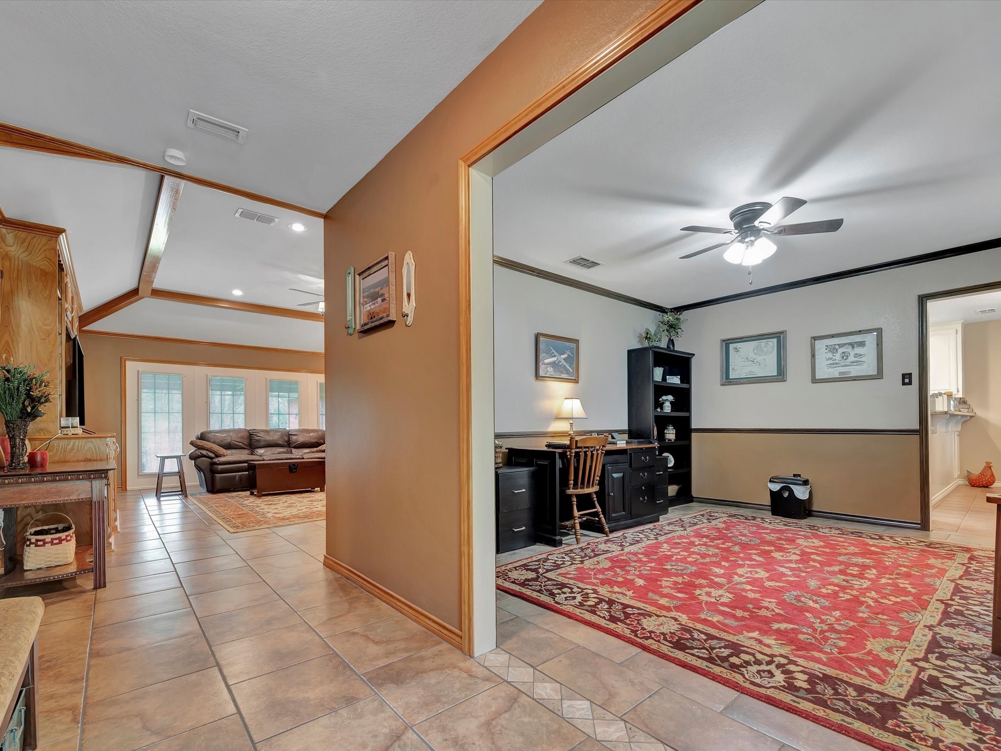 136 Woodway Street , Palestine, TX, 75801 | 48596075 | Realty Texas LLC