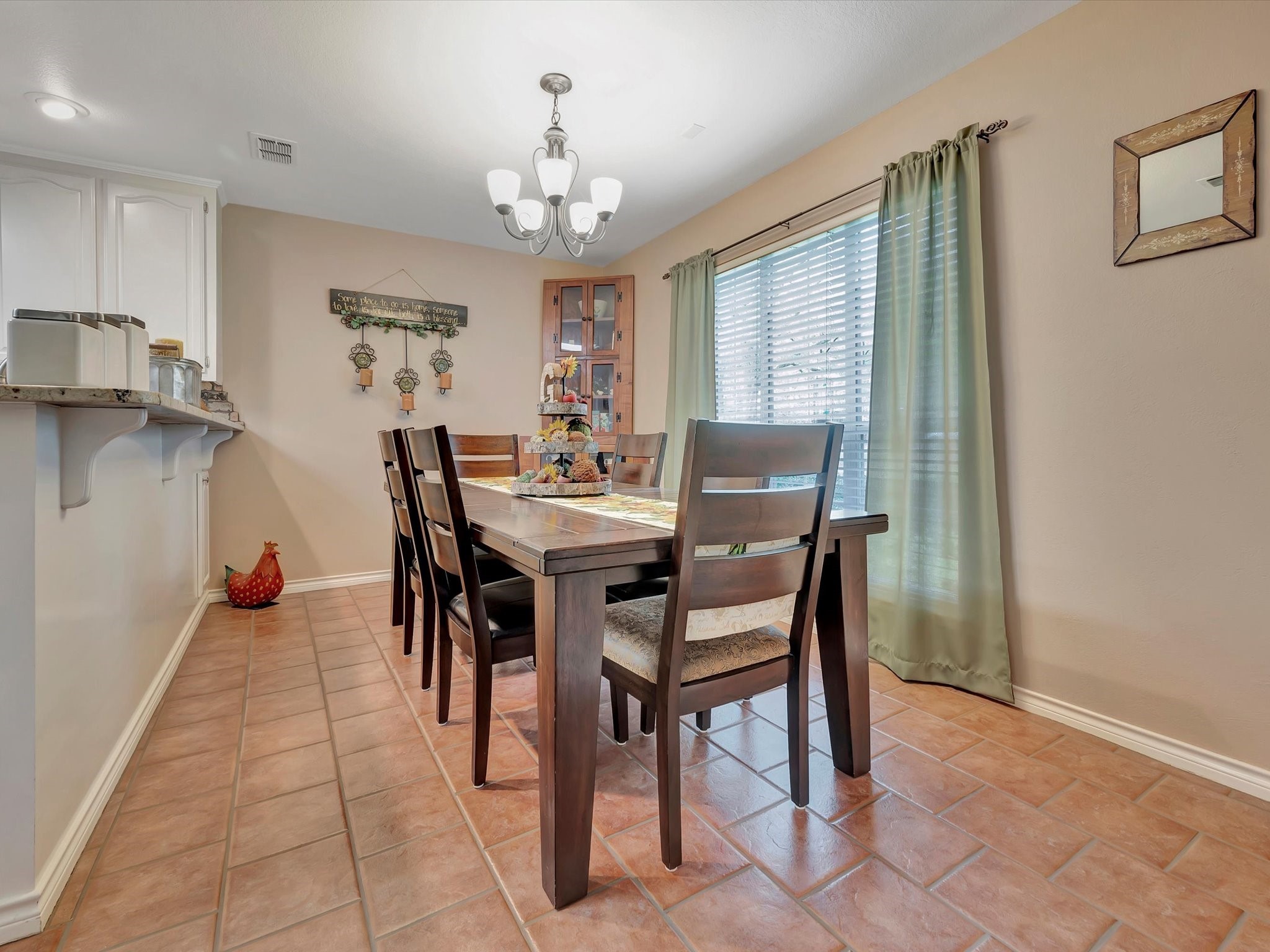 136 Woodway Street , Palestine, TX, 75801 | 48596075 | Realty Texas LLC