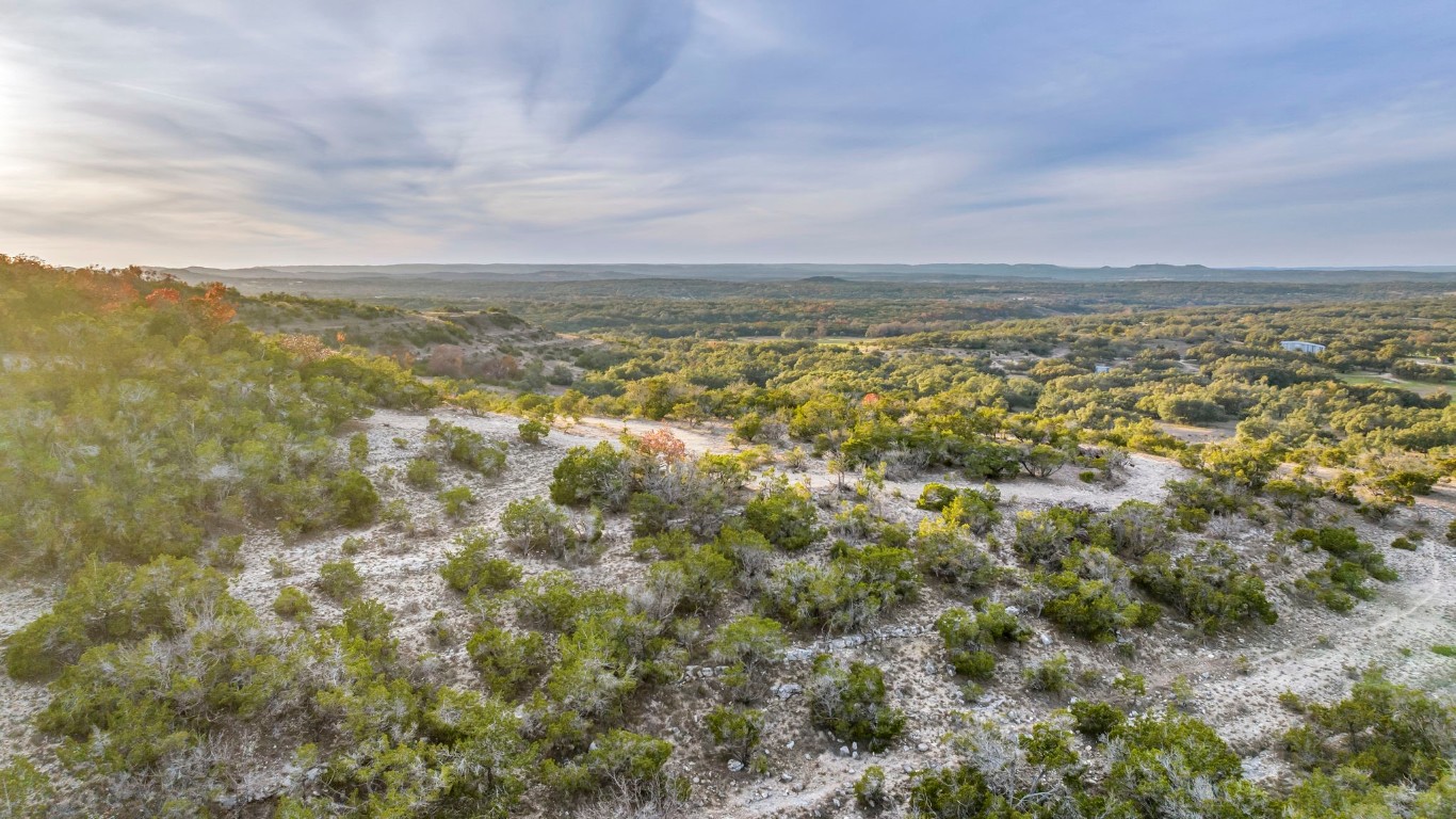 3310 Ranch Road 165 Tract 22 , Dripping Springs, TX, 78620 | 9898078 | Realty Texas LLC