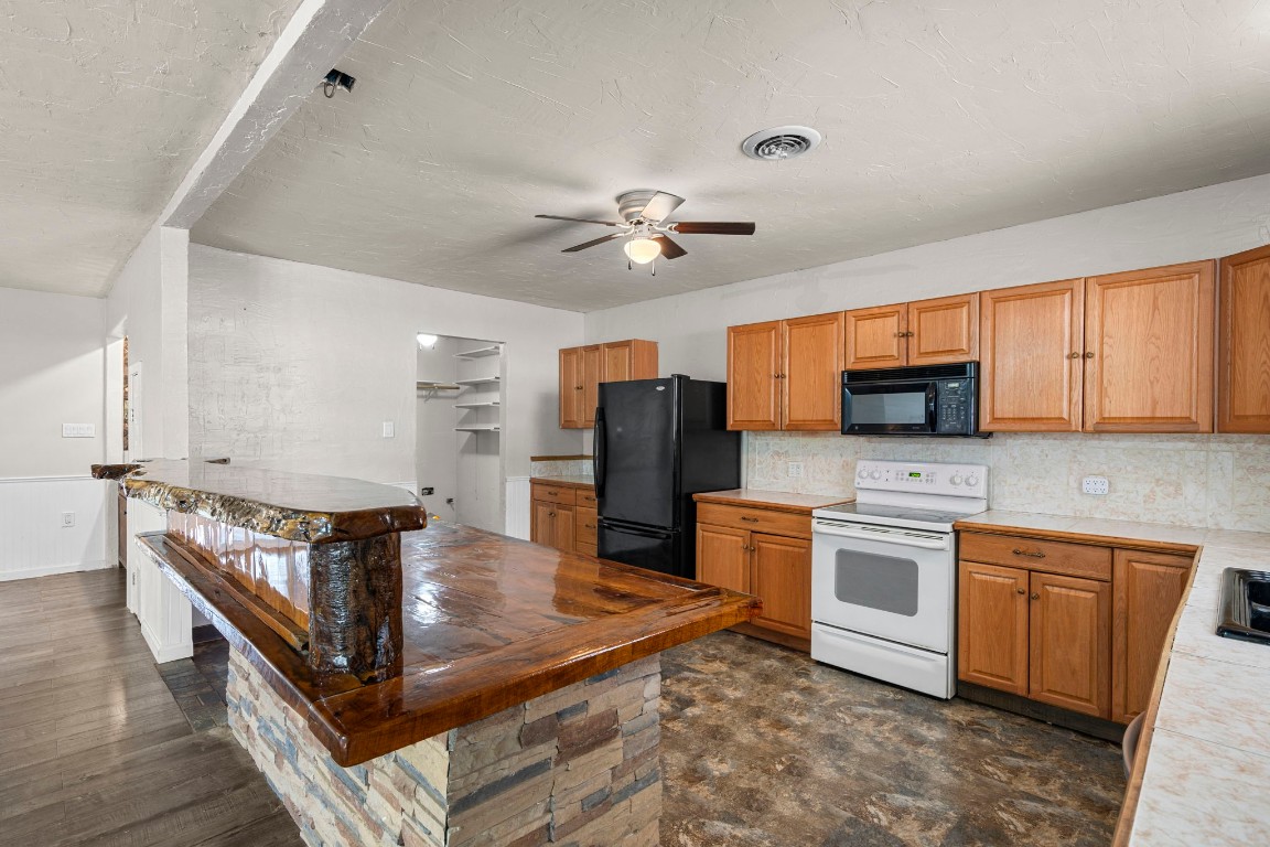 1106 W 3rd Street , Lampasas, TX, 76550 | 7878644 | Realty Texas LLC