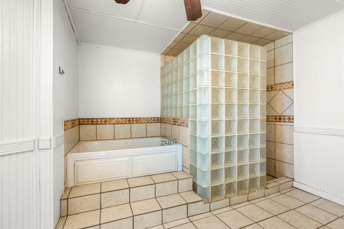 1106 W 3rd Street , Lampasas, TX, 76550 | 7878644 | Realty Texas LLC