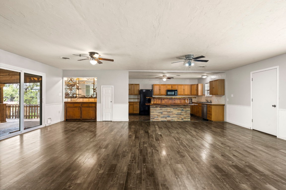 1106 W 3rd Street , Lampasas, TX, 76550 | 7878644 | Realty Texas LLC