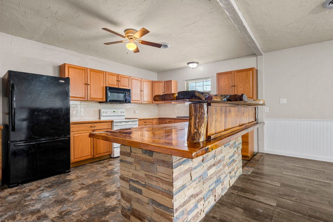 1106 W 3rd Street , Lampasas, TX, 76550 | 7878644 | Realty Texas LLC