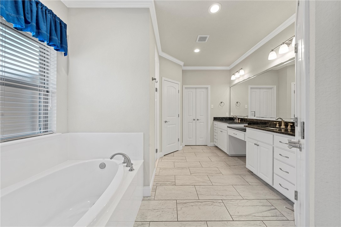 10304 Creekside Lane , Waco, TX, 76712 | 221848 | Realty Texas LLC