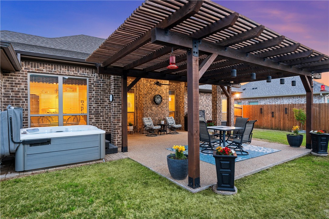 10304 Creekside Lane , Waco, TX, 76712 | 221848 | Realty Texas LLC