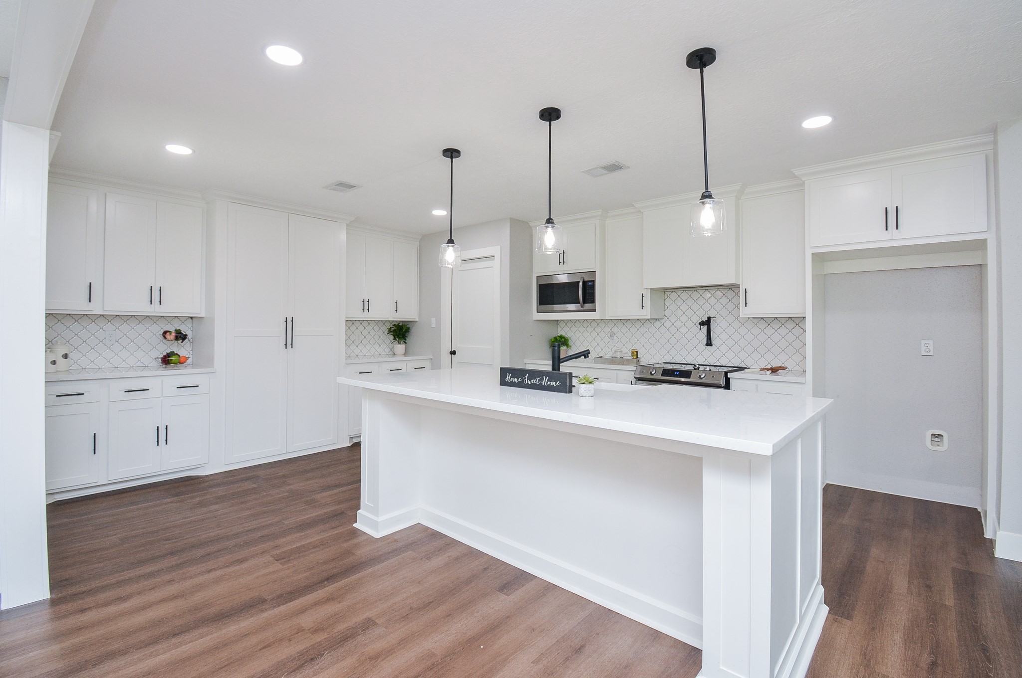 9918 Stonemont Road , La Porte, TX, 77571 | 11935017 | Realty Texas LLC
