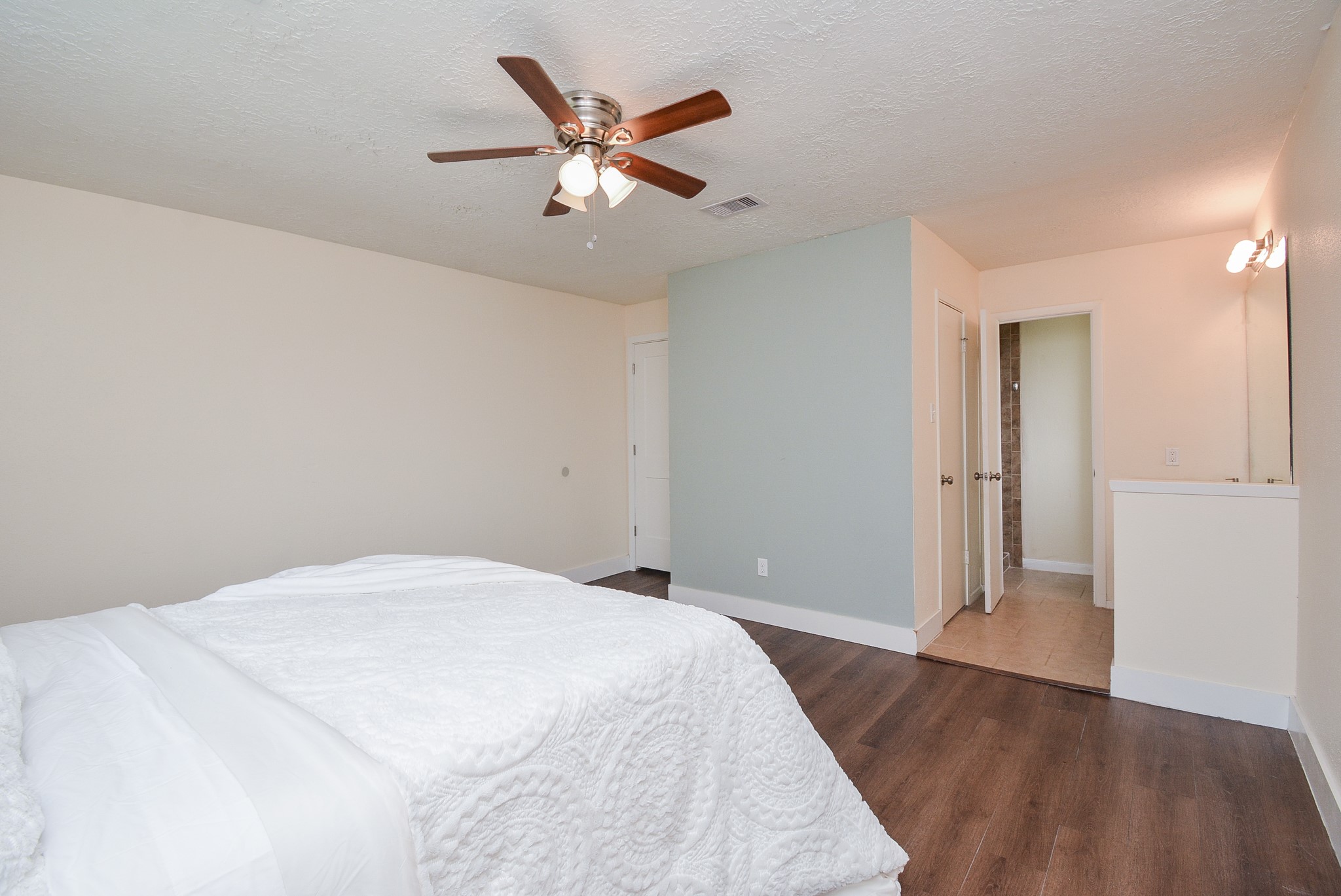 9918 Stonemont Road , La Porte, TX, 77571 | 11935017 | Realty Texas LLC