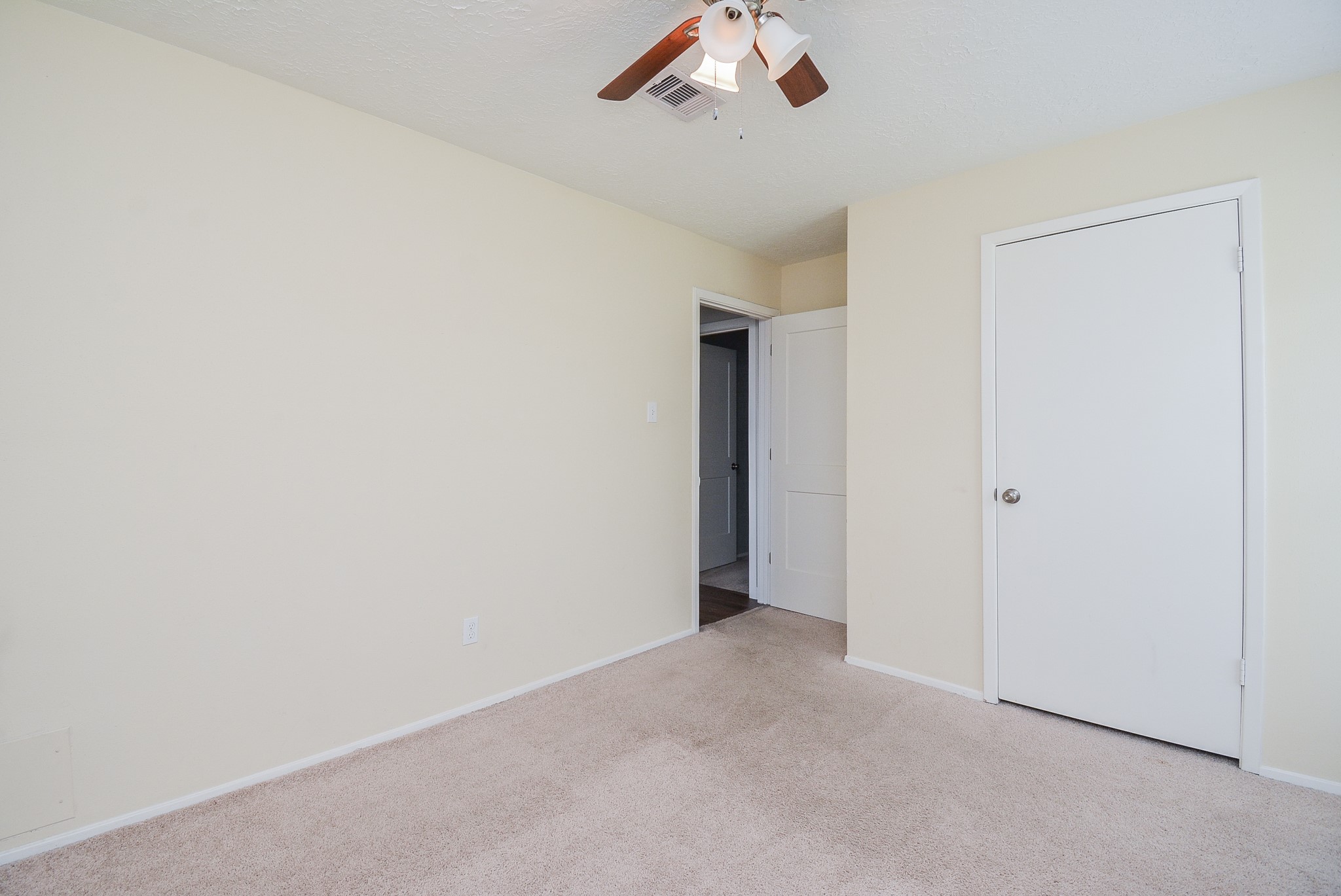 9918 Stonemont Road , La Porte, TX, 77571 | 11935017 | Realty Texas LLC