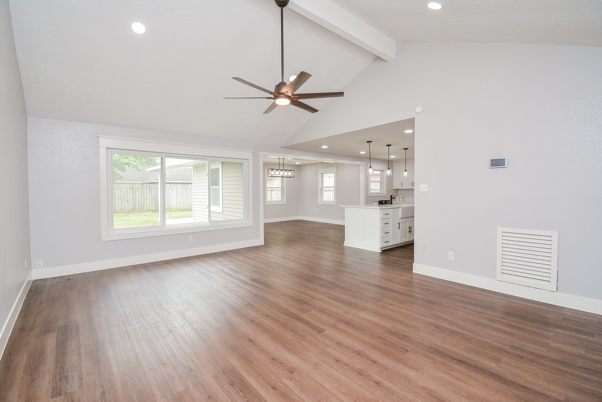 9918 Stonemont Road , La Porte, TX, 77571 | 11935017 | Realty Texas LLC