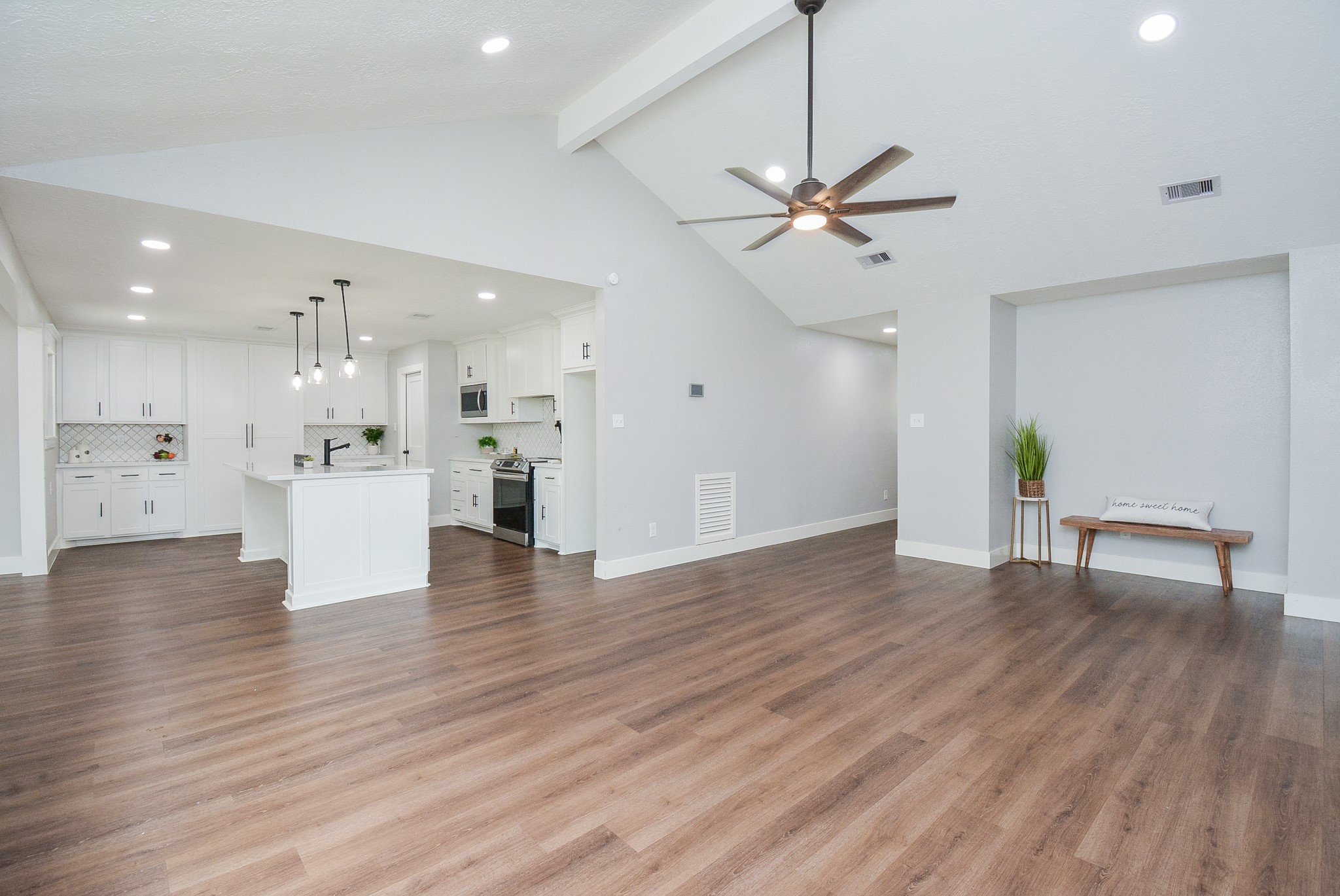 9918 Stonemont Road , La Porte, TX, 77571 | 11935017 | Realty Texas LLC
