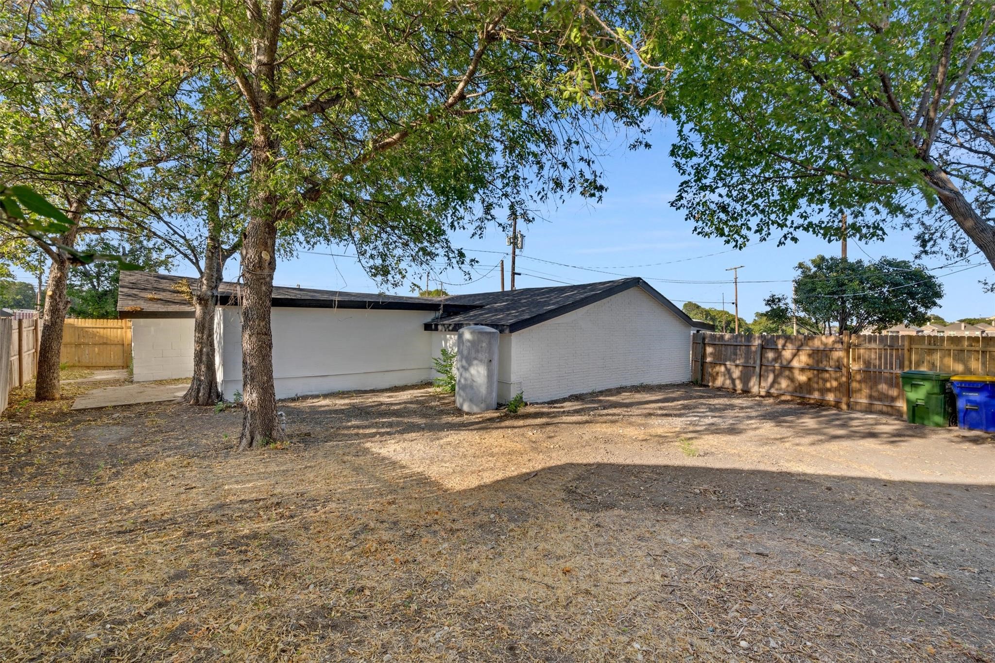 8000 Melrose Street E 