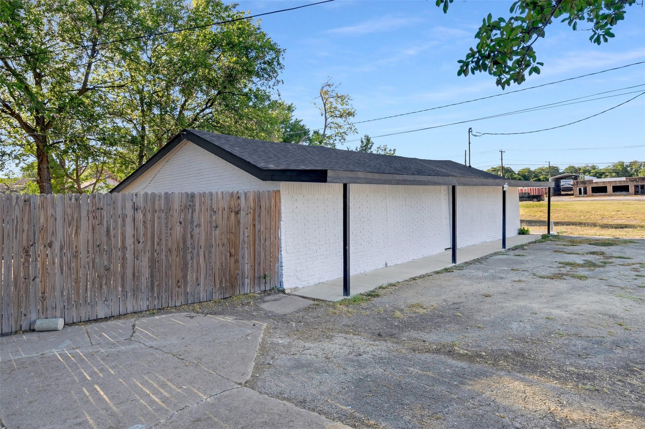 8000 Melrose Street E 