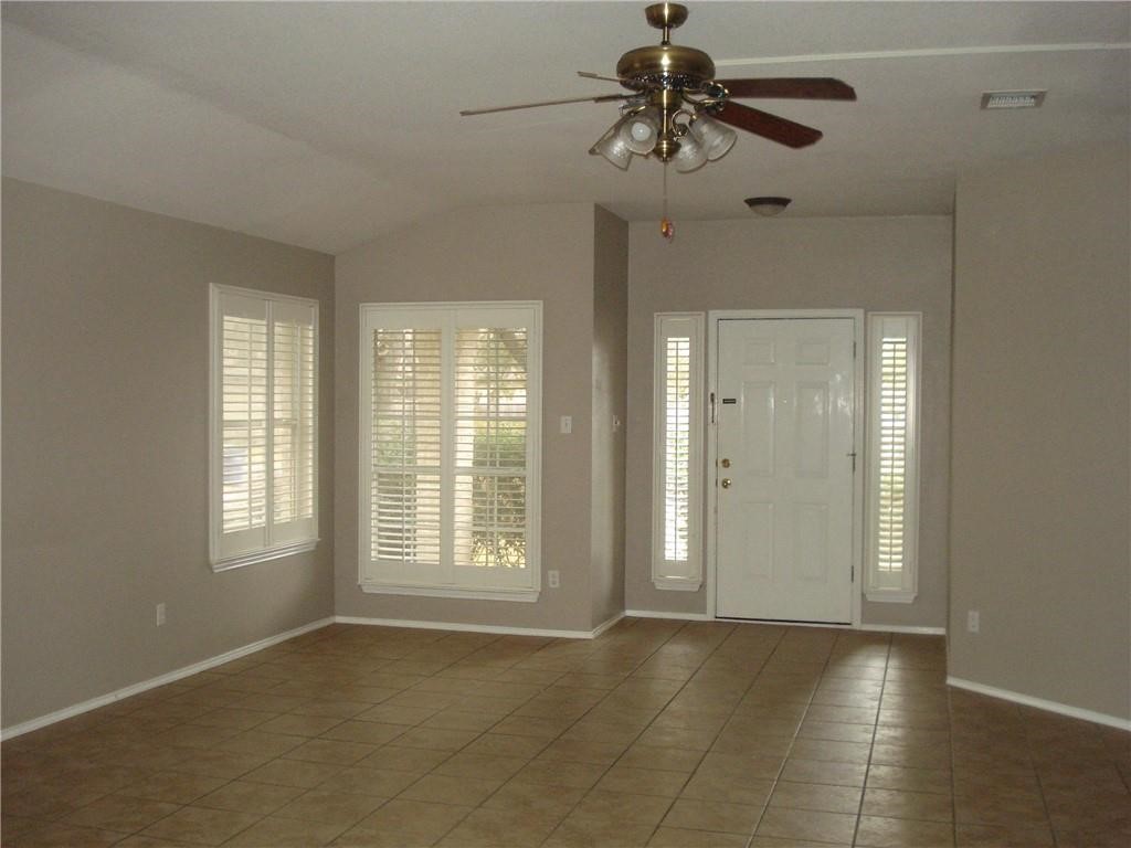 8724 Barrow Glen Loop , Austin, TX, 78749 | 8447924 | Realty Texas LLC