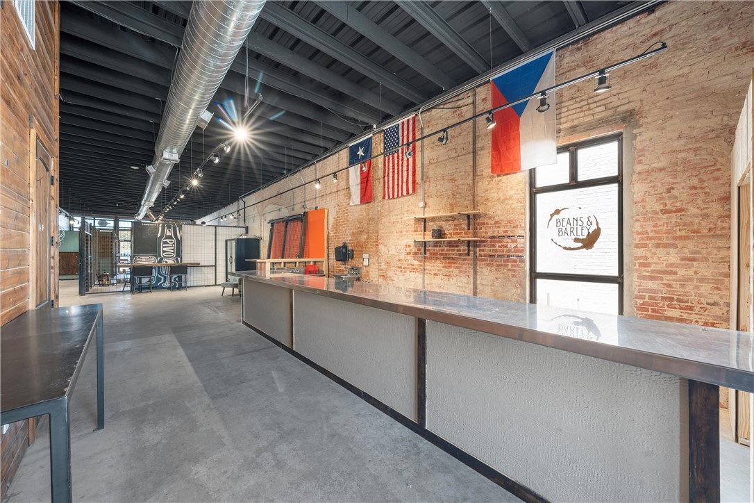 214 N Main Street , West, TX, 76691 | 221980 | Realty Texas LLC