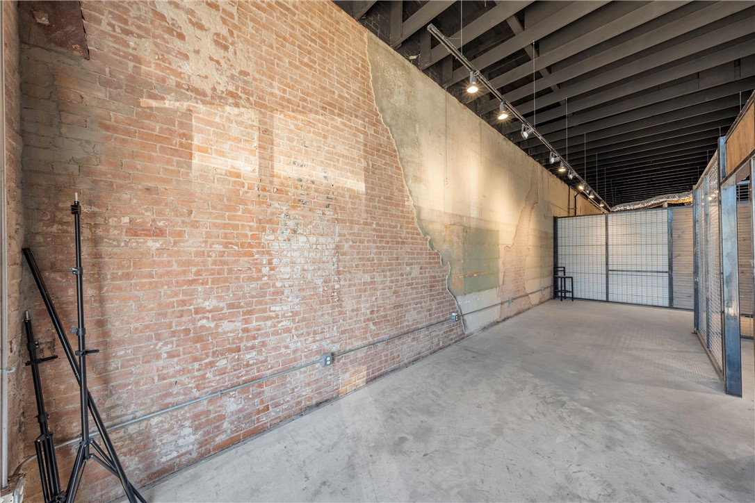 214 N Main Street , West, TX, 76691 | 221980 | Realty Texas LLC