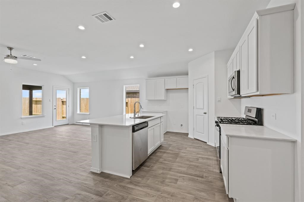 226 Bella Way , Magnolia, TX, 77354 | 10347546 | Realty Texas LLC