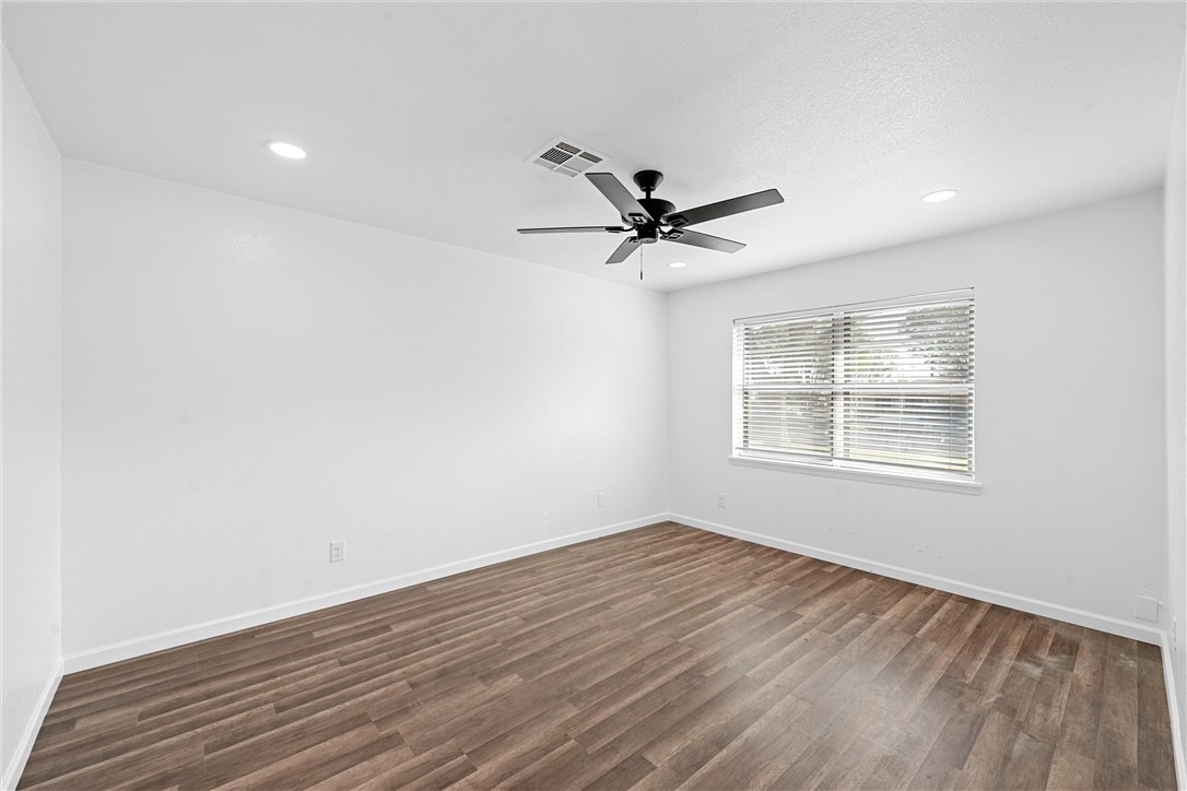 464 Cranbrook Drive , Woodway, TX, 76712 | 221987 | Realty Texas LLC