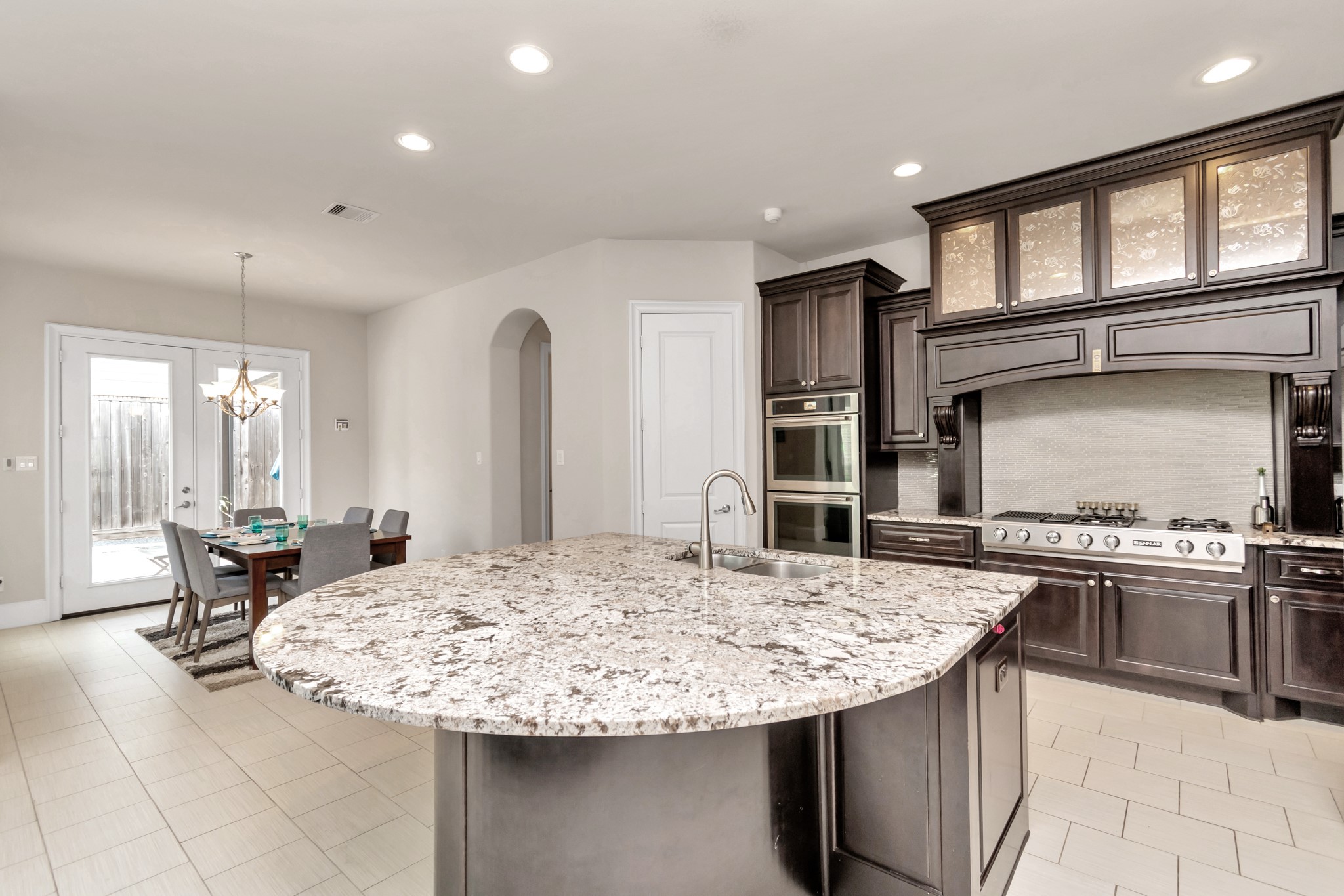 7321 Greenbriar Drive , Houston, TX, 77030 | 97246750 | Realty Texas LLC