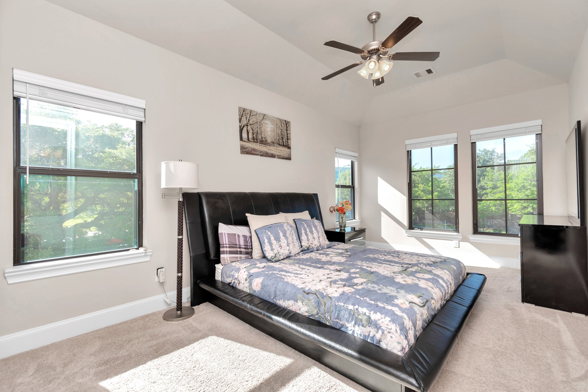 7321 Greenbriar Drive , Houston, TX, 77030 | 97246750 | Realty Texas LLC
