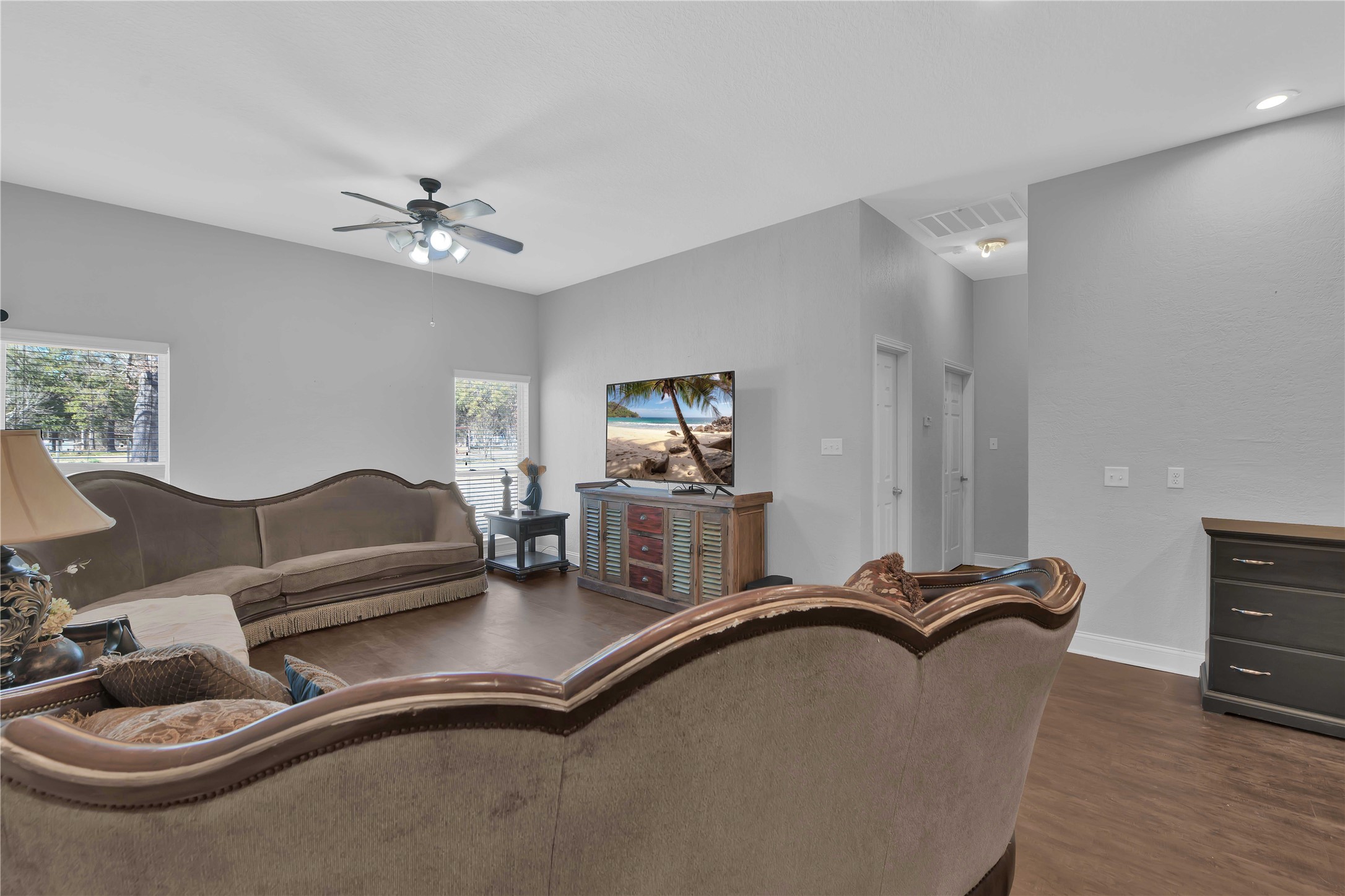 284 County Road 2292 , Cleveland, TX, 77327 | 52331366 | Realty Texas LLC