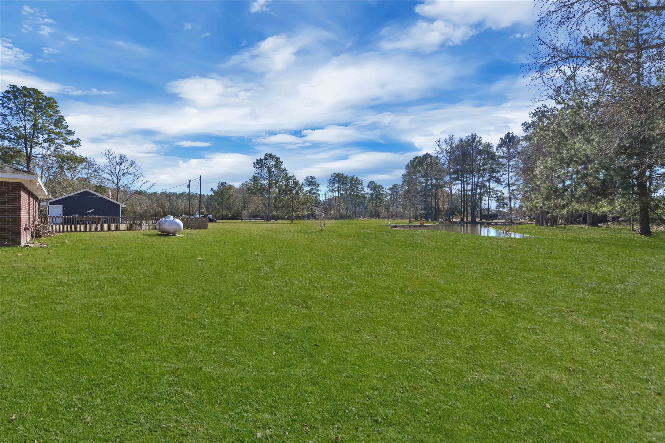 284 County Road 2292 , Cleveland, TX, 77327 | 52331366 | Realty Texas LLC