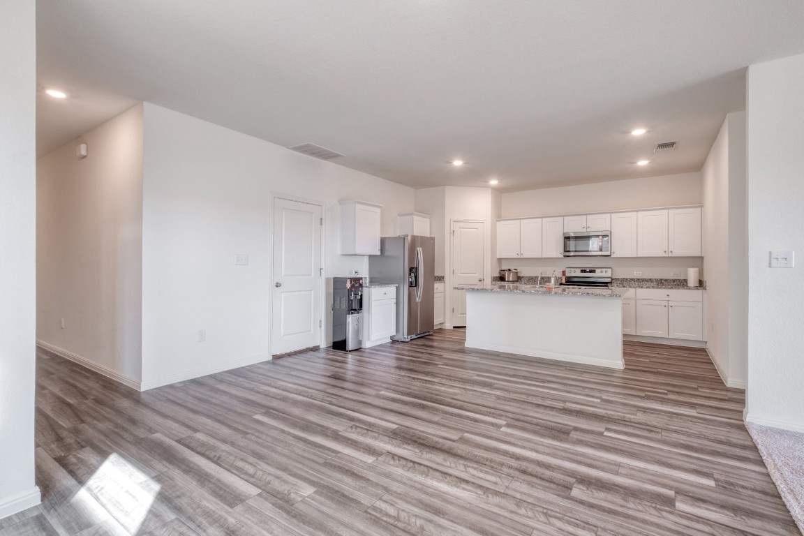 250 Night Riders Way , Jarrell, TX, 76537 | 8338871 | Realty Texas LLC