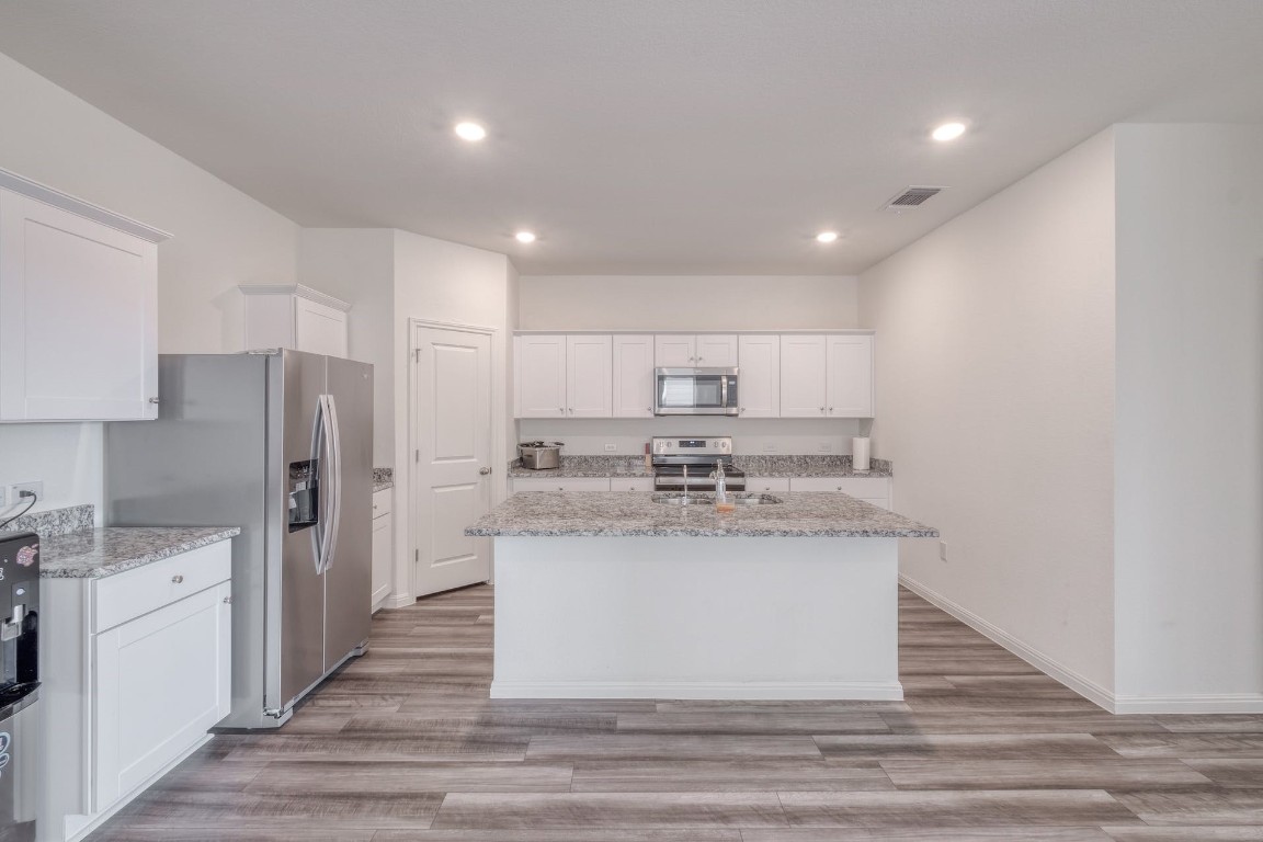 250 Night Riders Way , Jarrell, TX, 76537 | 8338871 | Realty Texas LLC