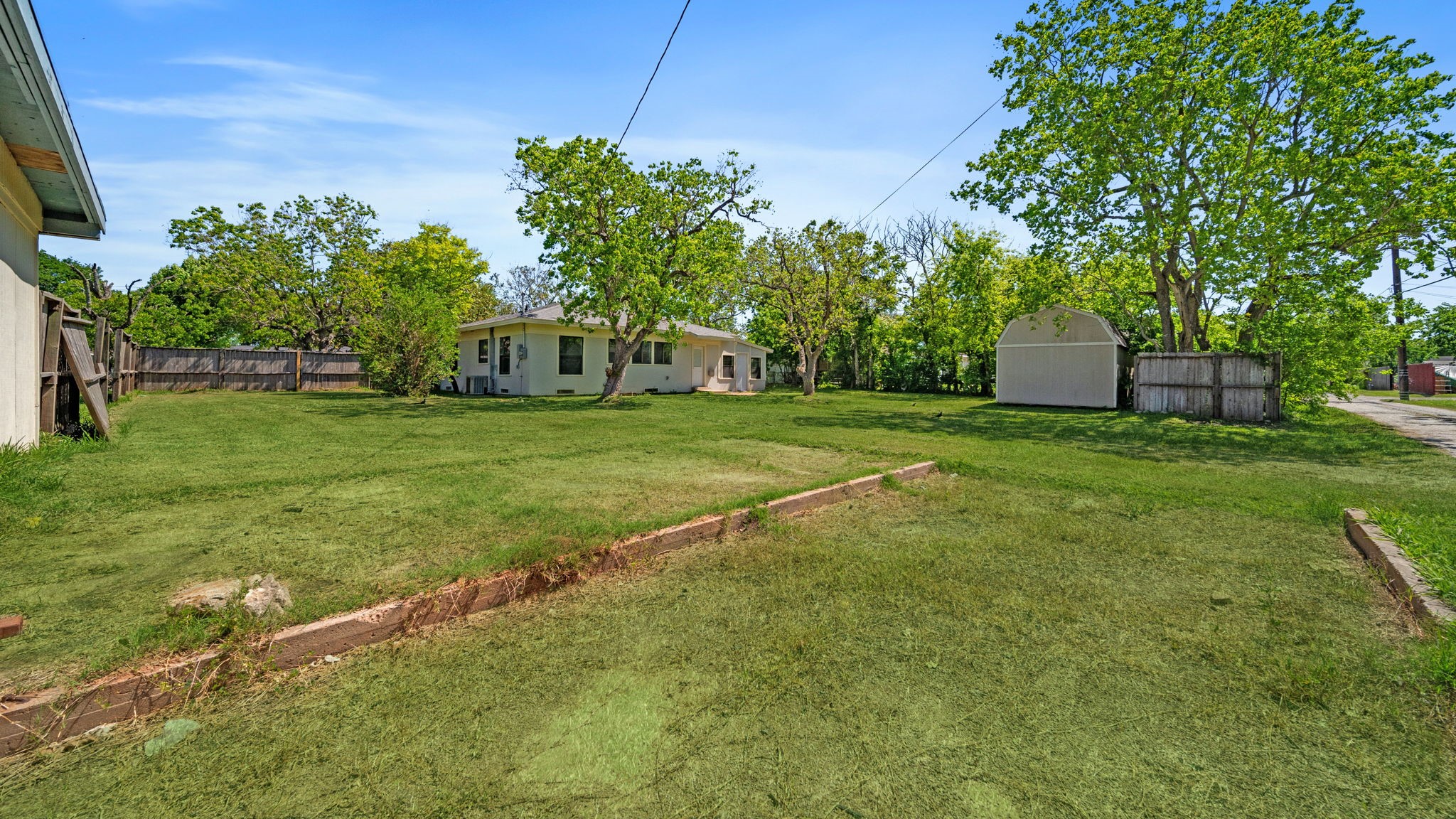 1323 W 4th Street , Freeport, TX, 77541 | 7956413 | Realty Texas LLC
