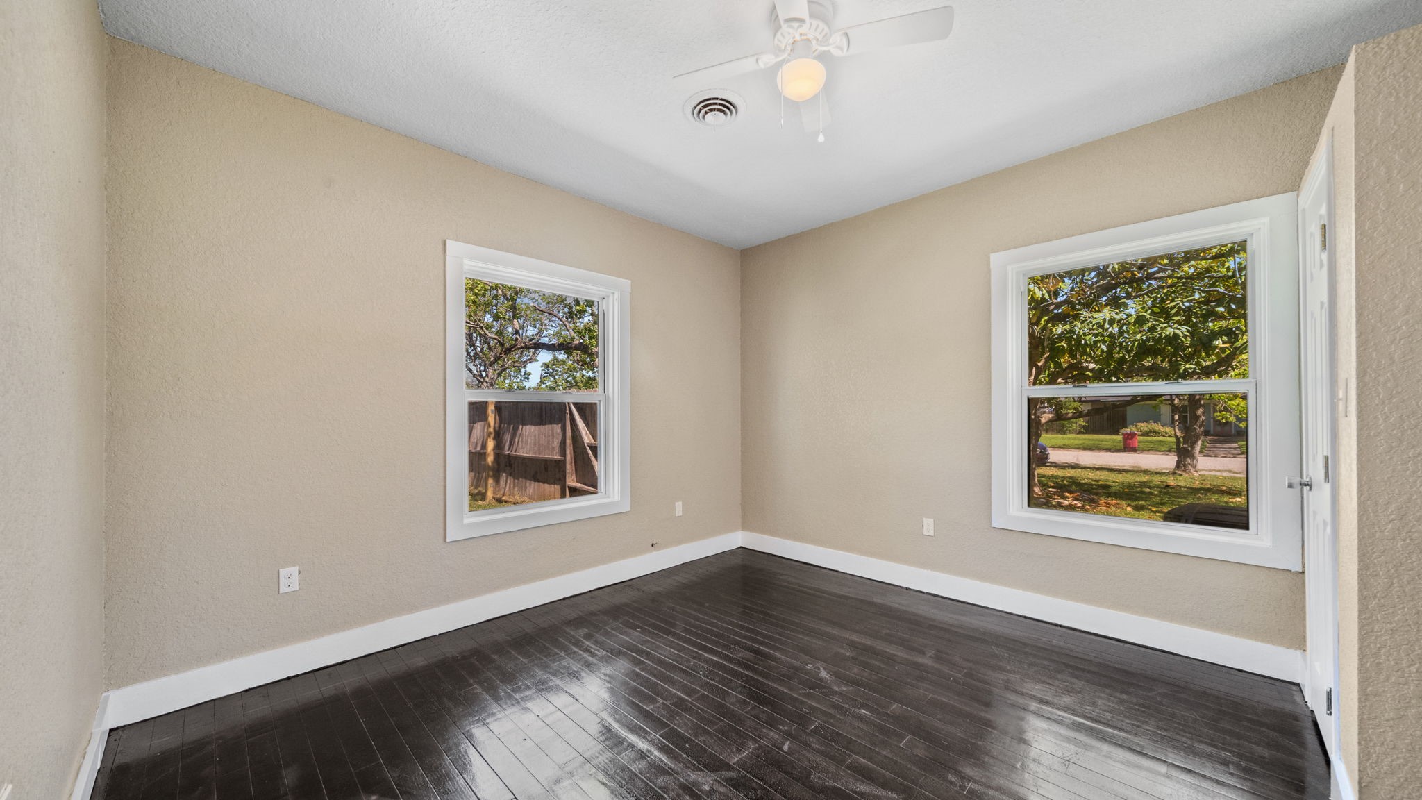 1323 W 4th Street , Freeport, TX, 77541 | 7956413 | Realty Texas LLC