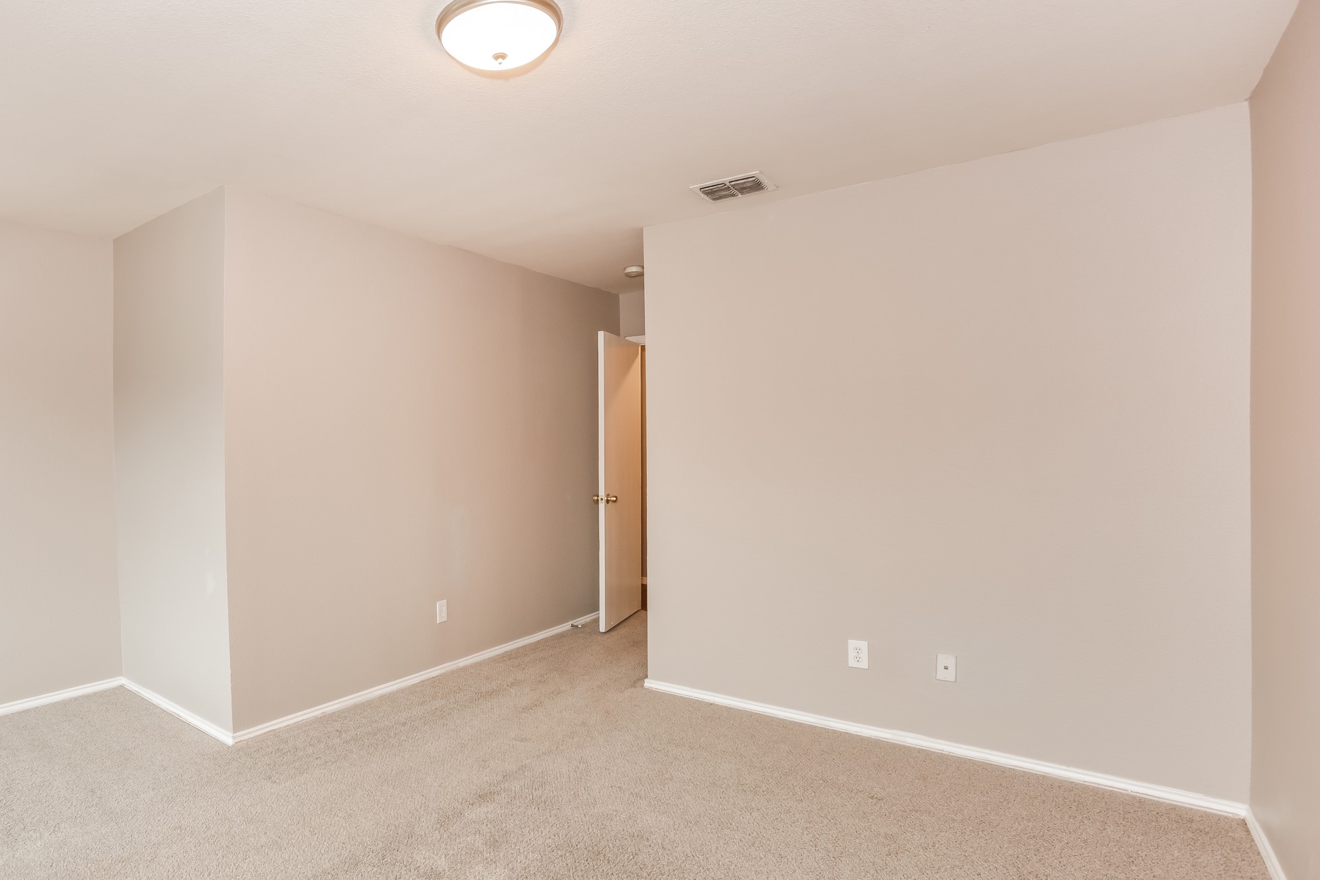10709 Many Oaks Drive , Fort Worth, TX, 76140 | 20585476 | Realty Texas LLC