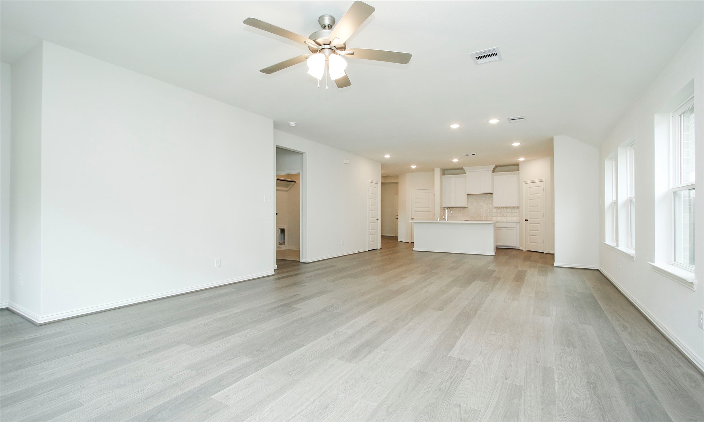 12002 Fletching Stone Lane , Houston, TX, 77044 | 79444413 | Realty Texas LLC