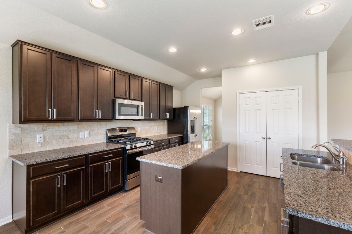 10158 N Whimbrel Circle , Conroe, TX, 77385 | 2736147 | Realty Texas LLC