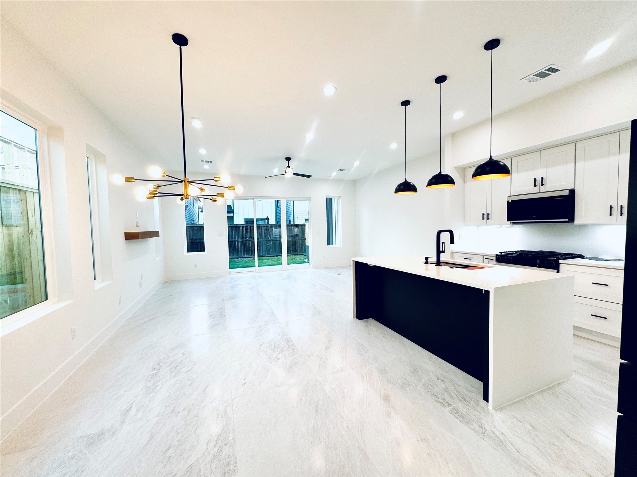 113 E 32 Street , Houston, TX, 77018 | 66052238 | Realty Texas LLC