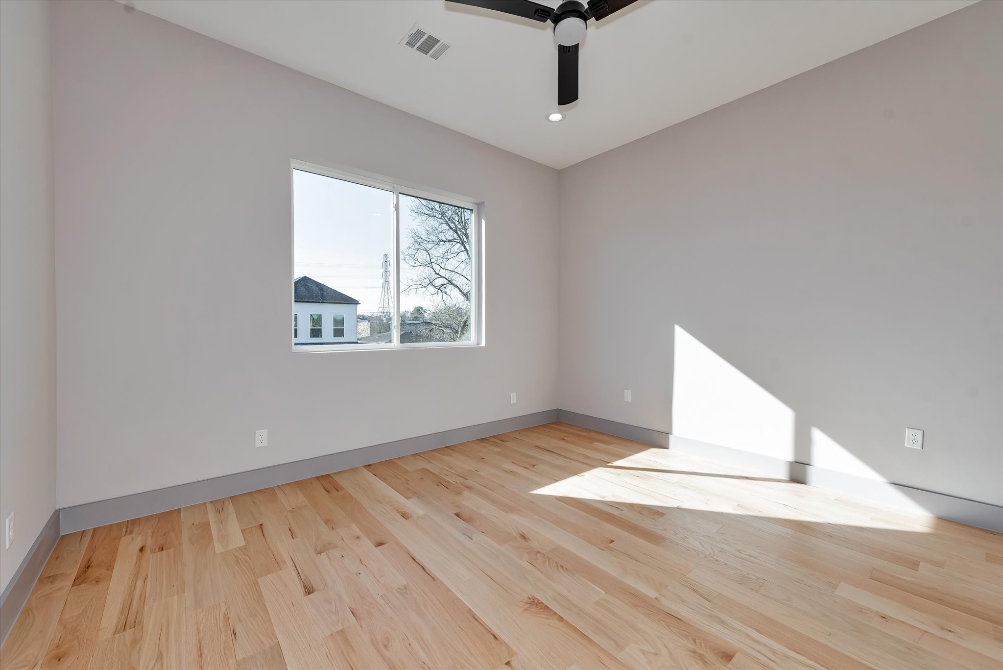 113 E 32 Street , Houston, TX, 77018 | 66052238 | Realty Texas LLC