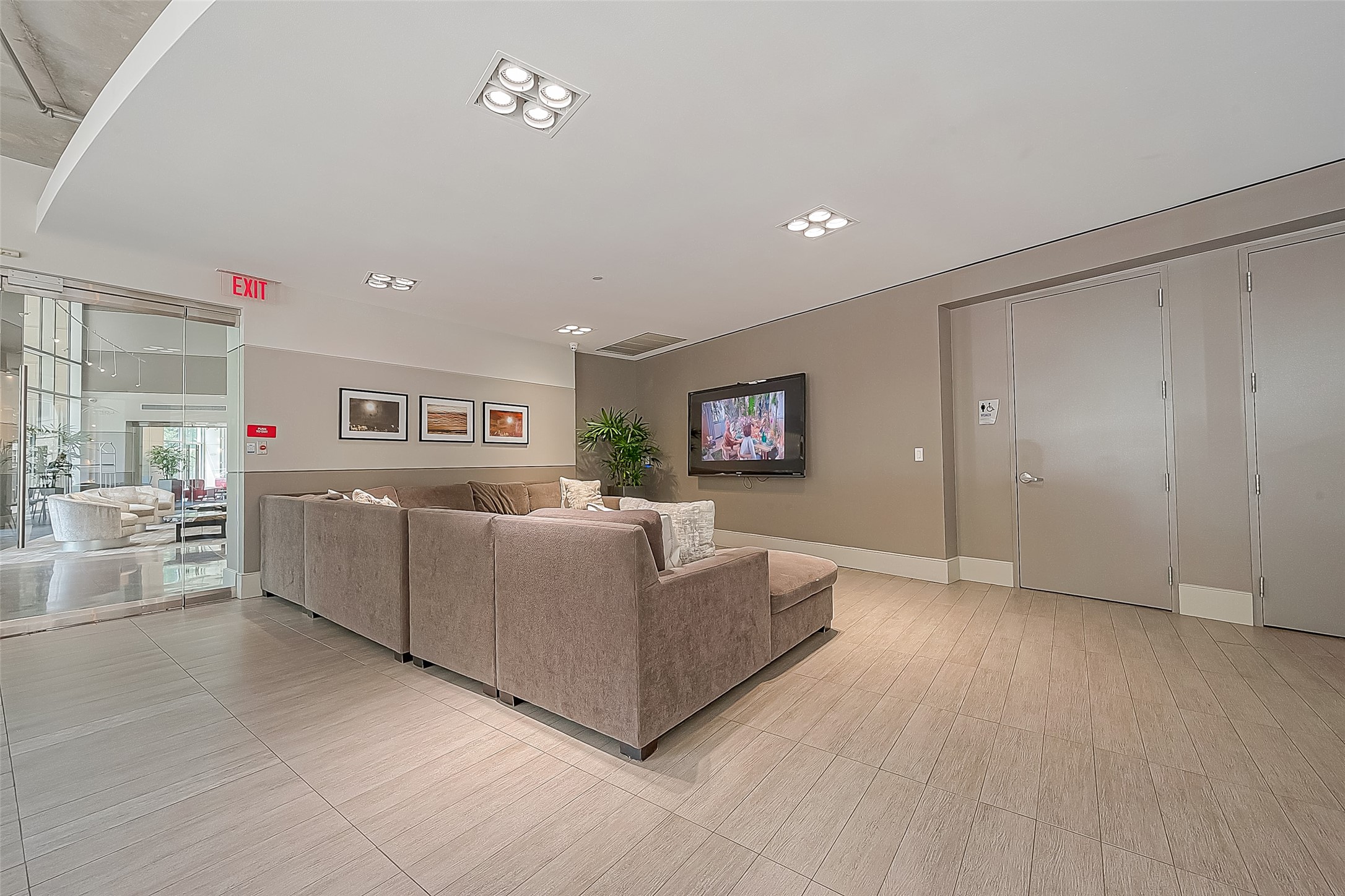 1901 Post Oak Boulevard 4213 , Houston, TX, 77056 | 17972345 | Realty Texas LLC