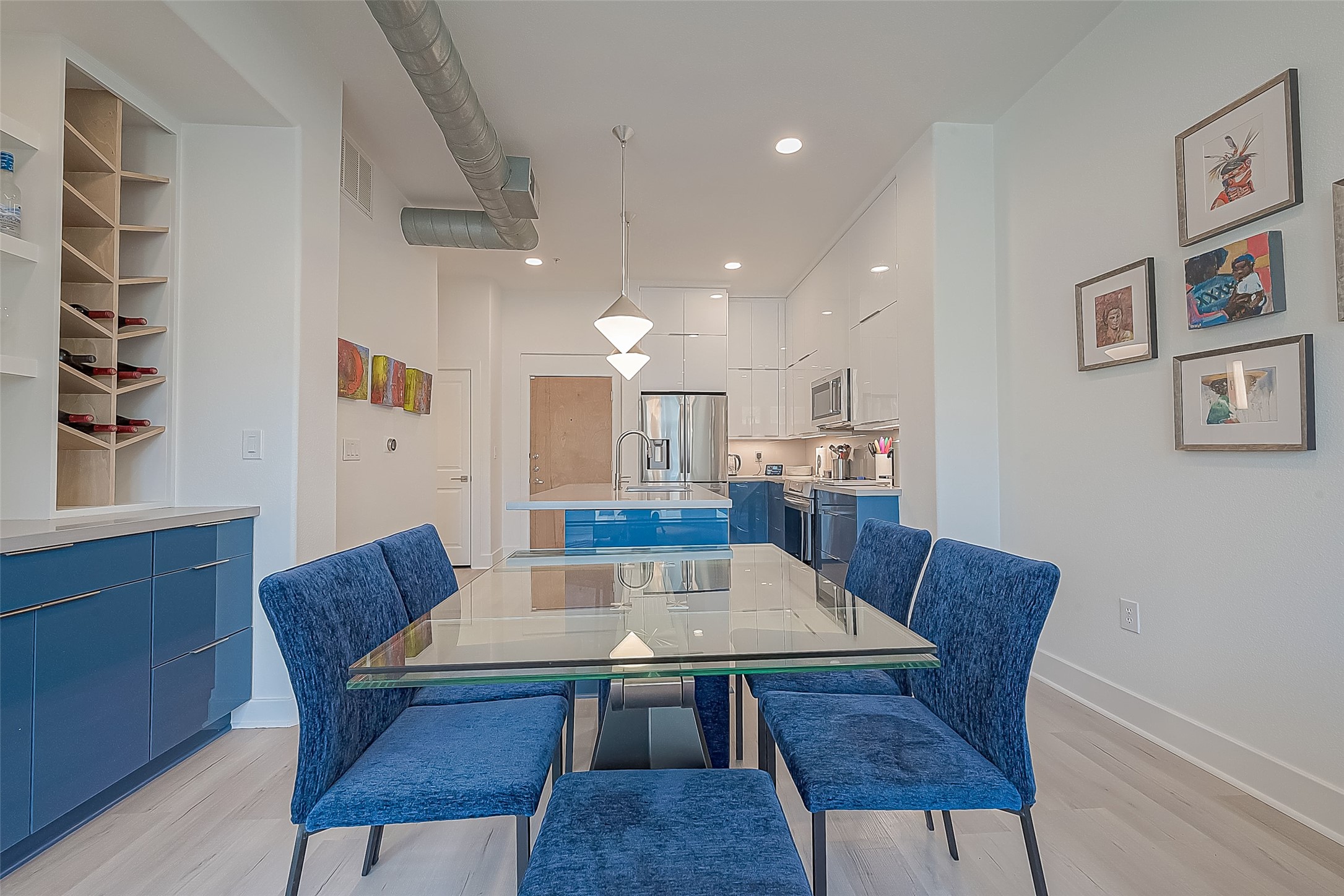 1901 Post Oak Boulevard 4213 , Houston, TX, 77056 | 17972345 | Realty Texas LLC
