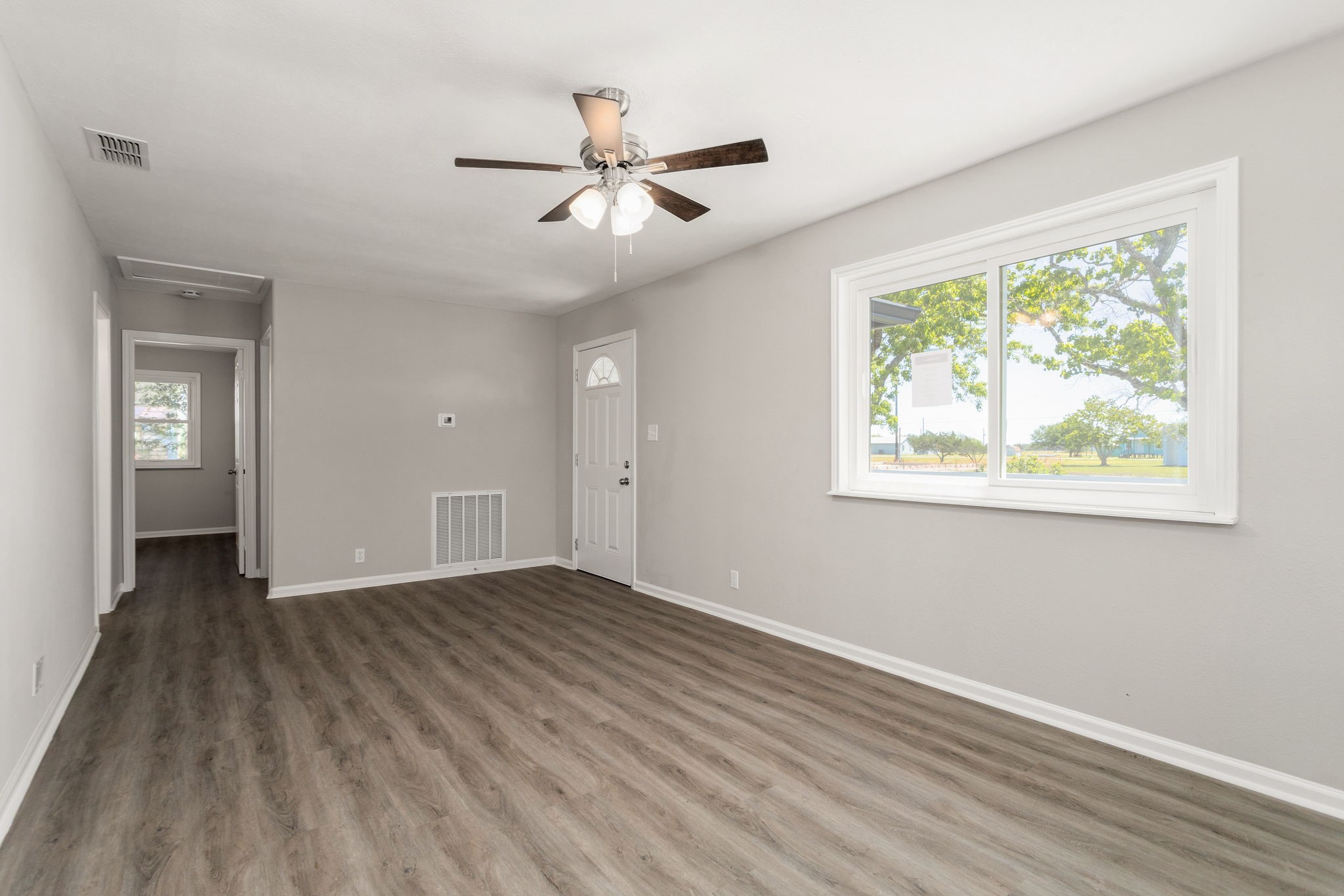 240 Bayview Drive , Palacios, TX, 77465 | 82303463 | Realty Texas LLC